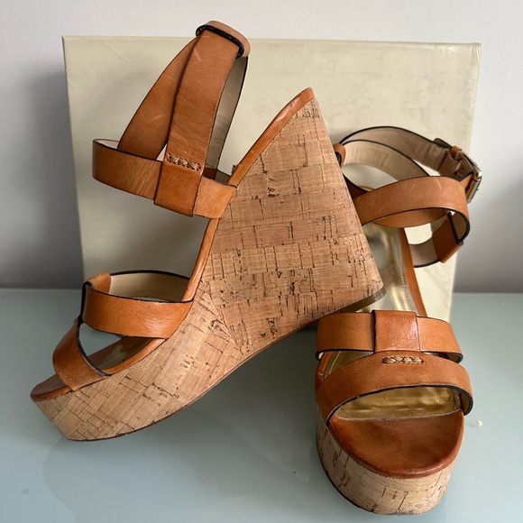 Coach Wedge  shoes 7.5 - Picture 2 of 10